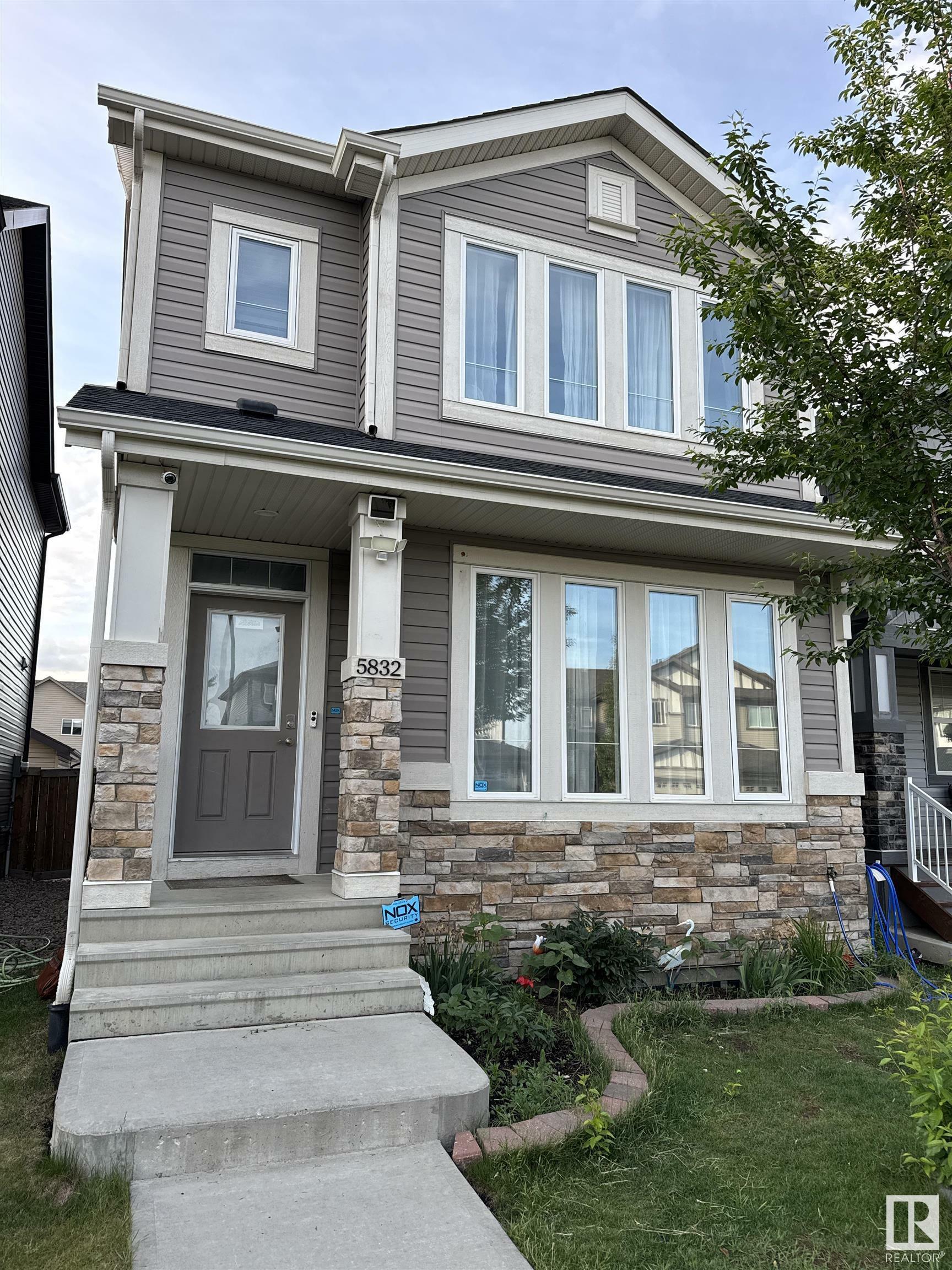 5832 Anthony Crescent SW  Edmonton AB T6W 3H5 photo