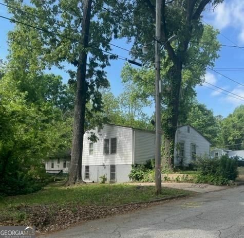 Property Photo: 1762 Hadlock Street Southwest GA 30311