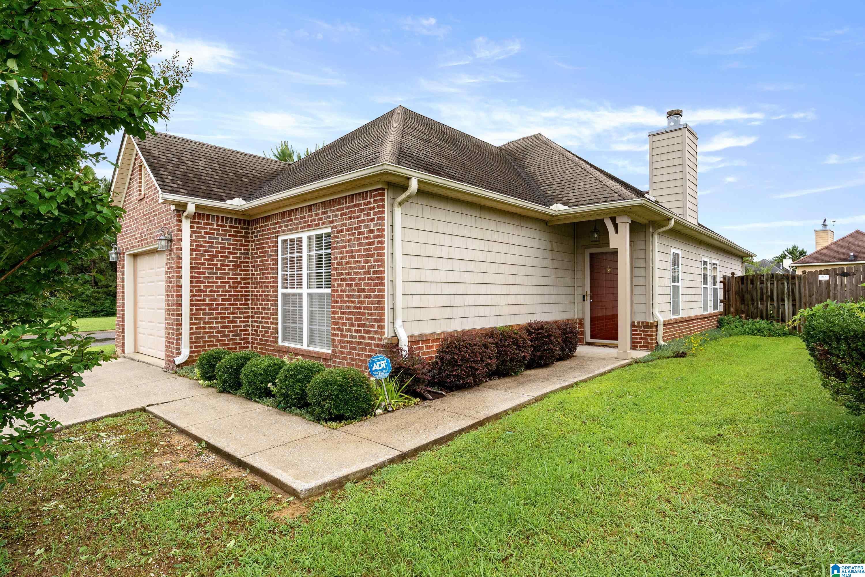 Property Photo: 1112 Fairbank Lane AL 35043
