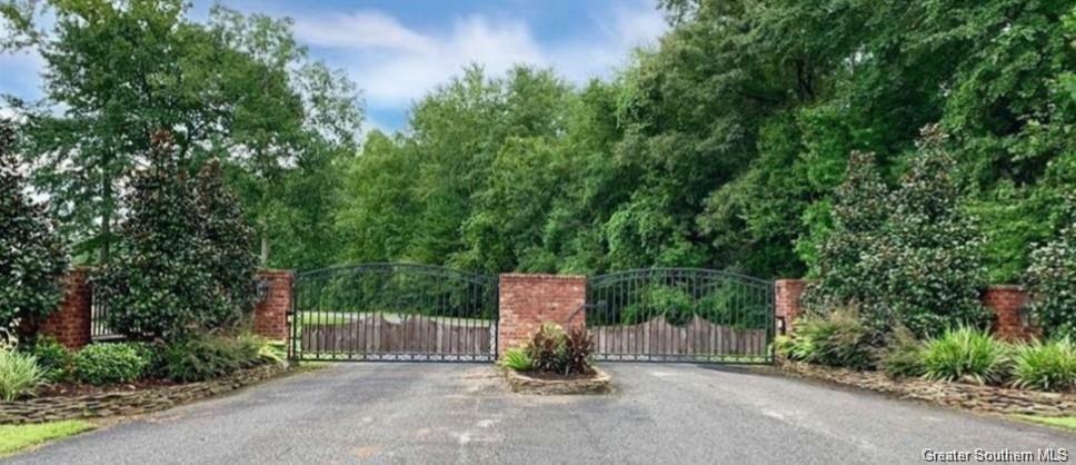 Property Photo: 1133 Rock Creek Drive LA 70611