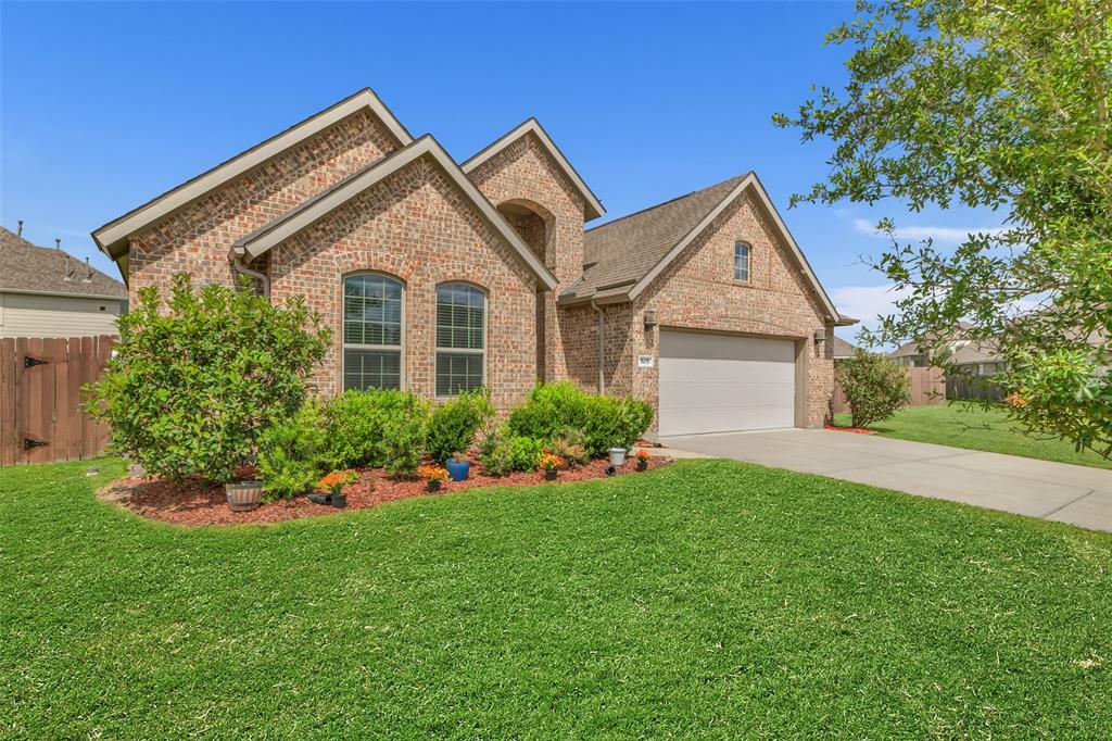 Property Photo:  505 Ozark Court  TX 77573 