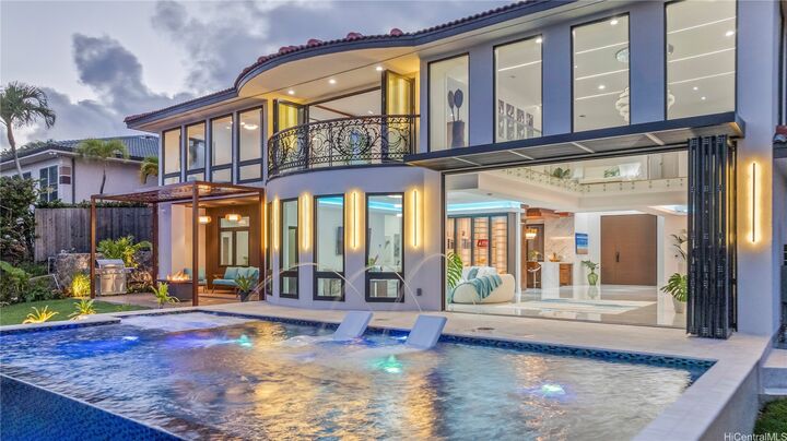 123 Waihili Place  Honolulu HI 96825 photo