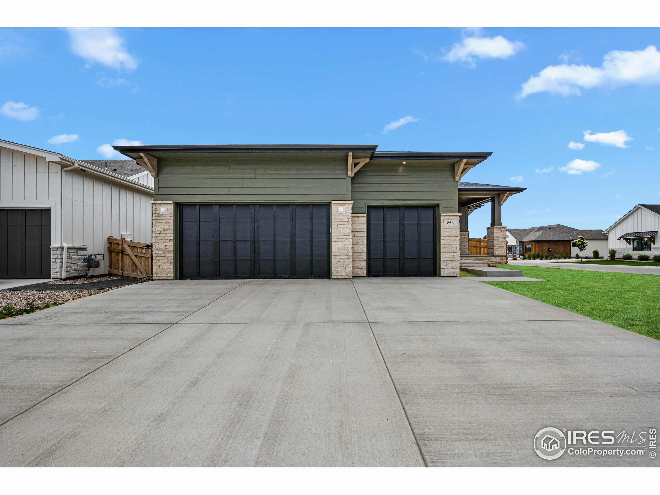 Property Photo: 783 Canoe Birch Dr CO 80550