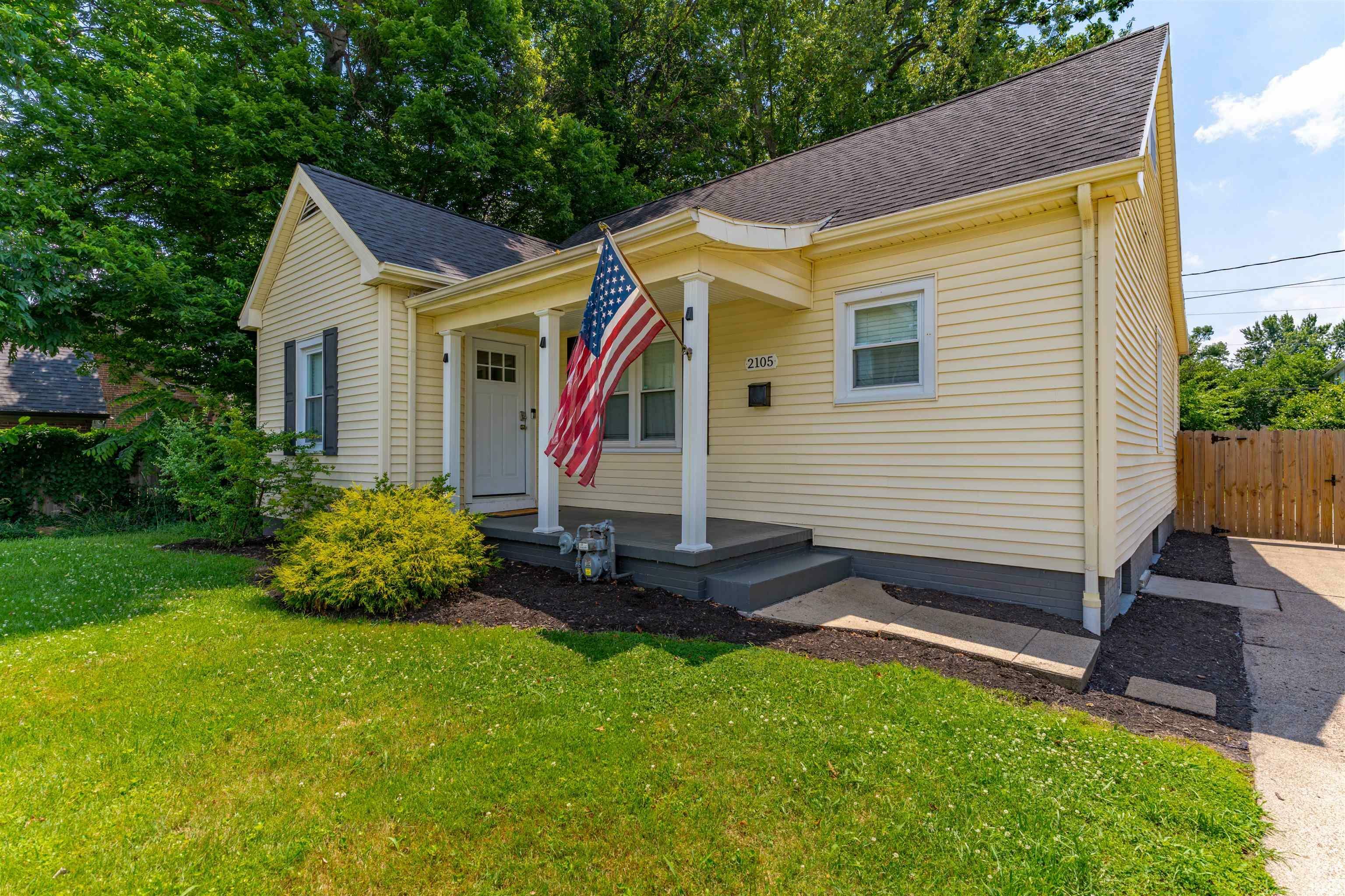 Property Photo: 2105 E Walnut Street IN 47714