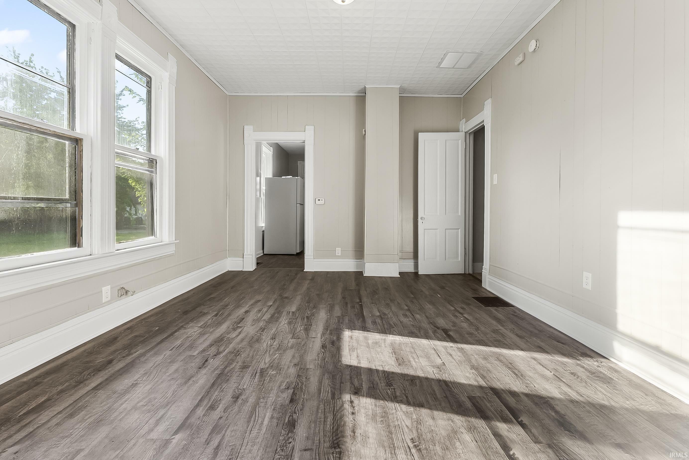 Property Photo: 636 W Creighton Avenue IN 46807-1207