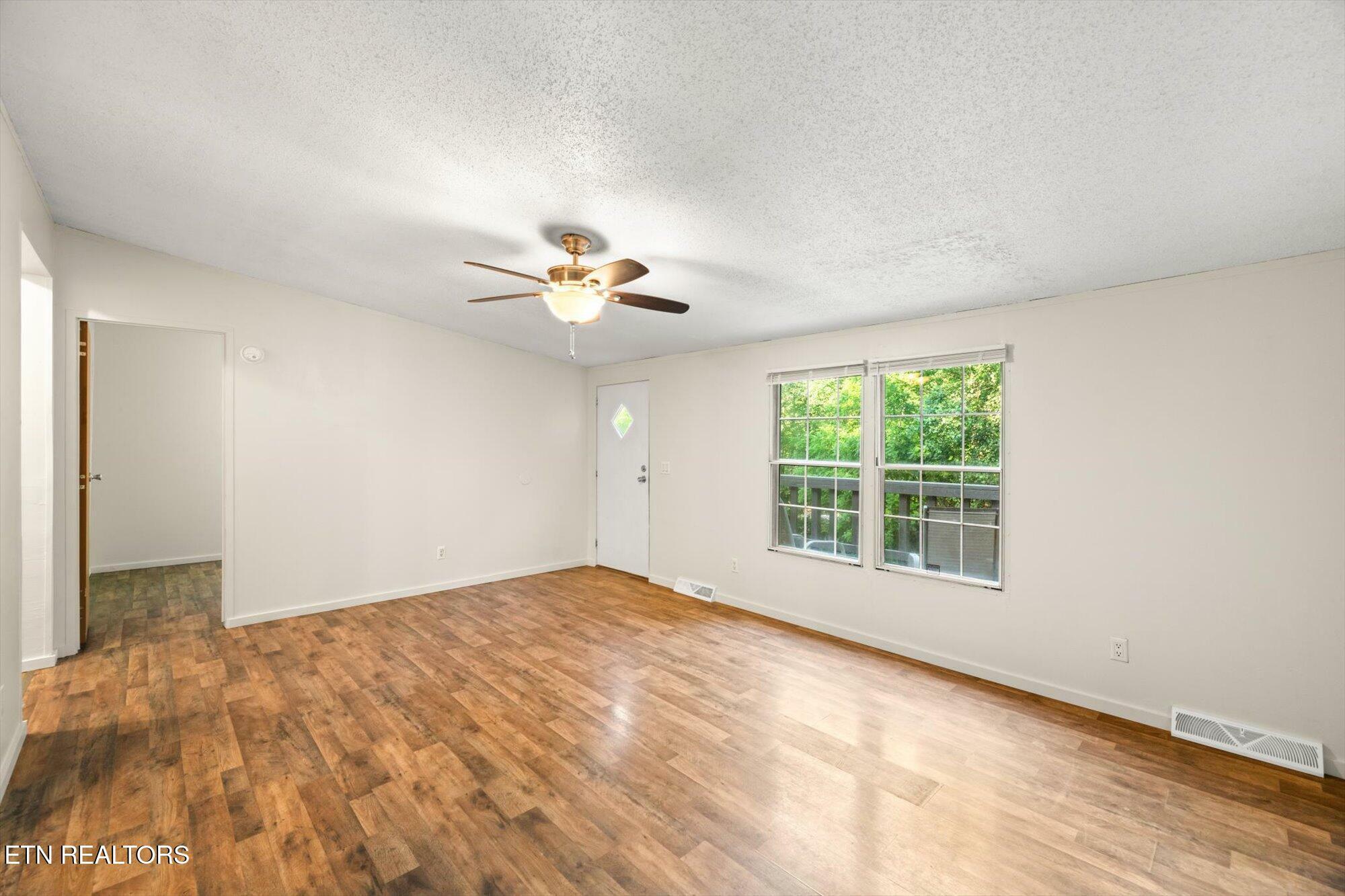 Property Photo: 1032 County Road 110 TN 37303