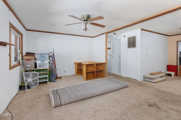 Property Photo:  724 SW Ferry 37  OR 97380 