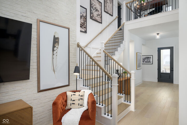 Property Photo: 1439 Chatham Hills Boulevard IN 46074