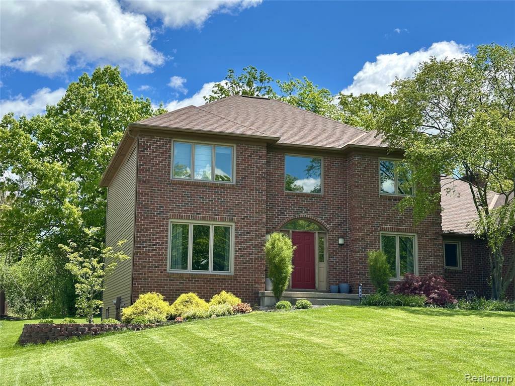 Property Photo:  472 Ashton Court  MI 49546 8300 