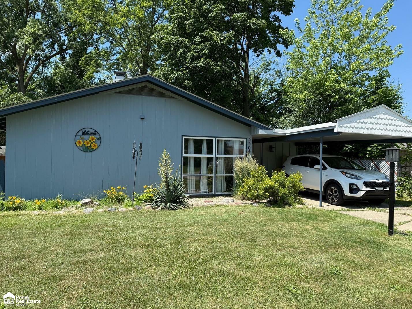 Property Photo: 3508 Briarwood Drive MI 48507