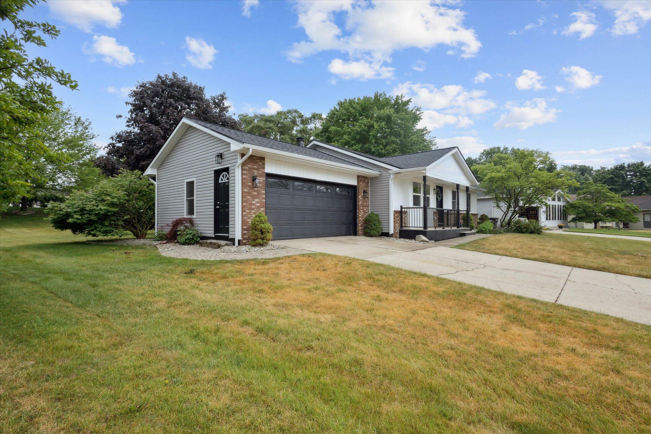 Property Photo: 1805 Forest Lake Drive SE MI 49546