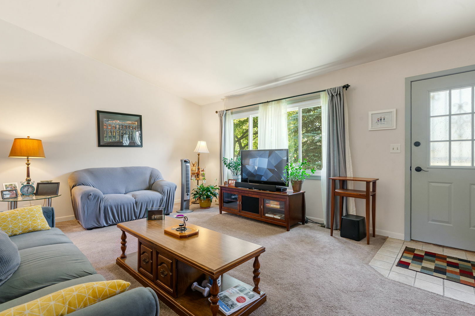 Property Photo:  2180 Newport Circle  IL 60133 