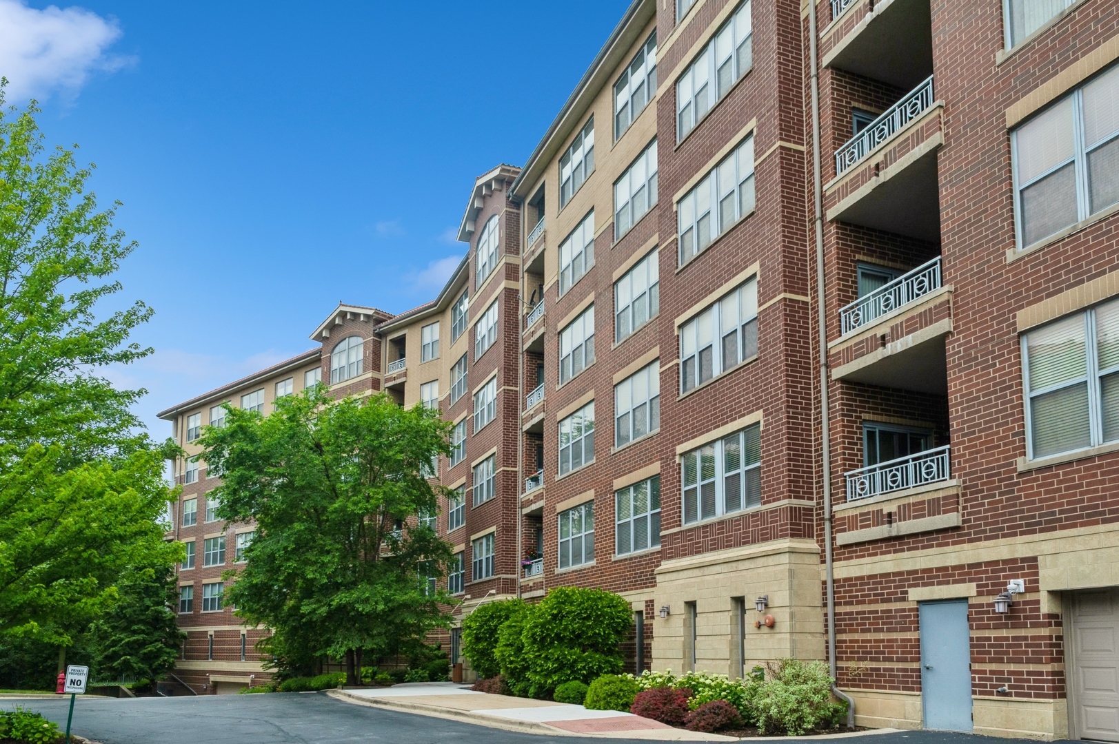 Property Photo: 9360 Skokie Boulevard 414 IL 60077