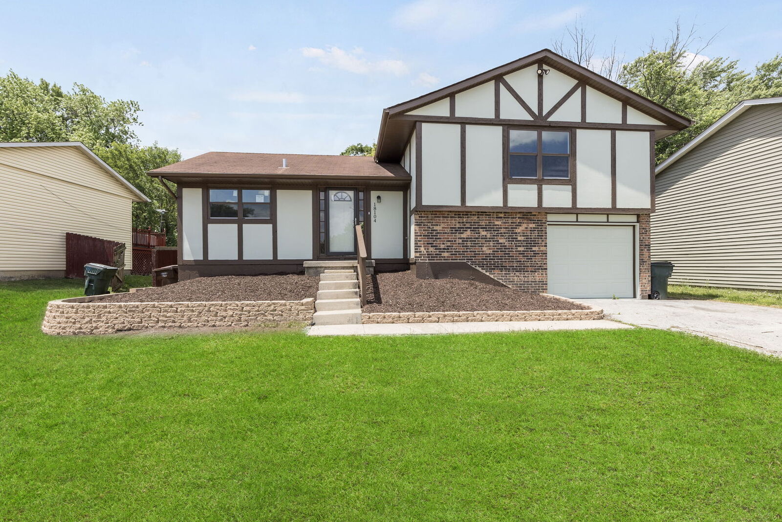 Property Photo: 18104 Fountainbleau Drive IL 60429