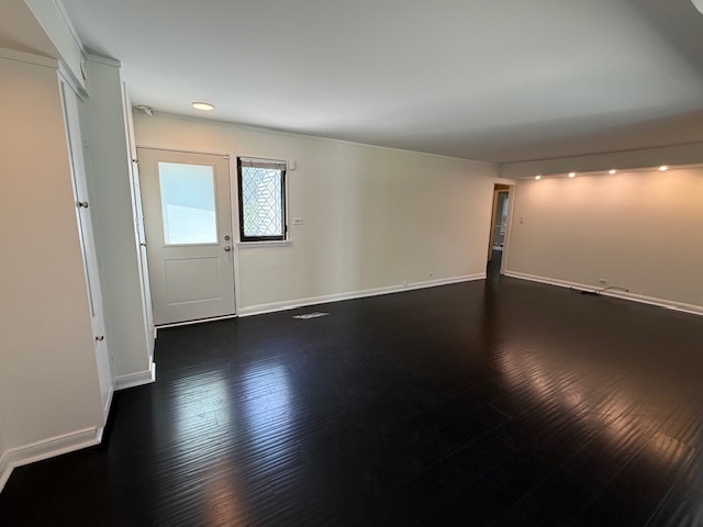 Property Photo: 1435 Sycamore Lane IL 60062