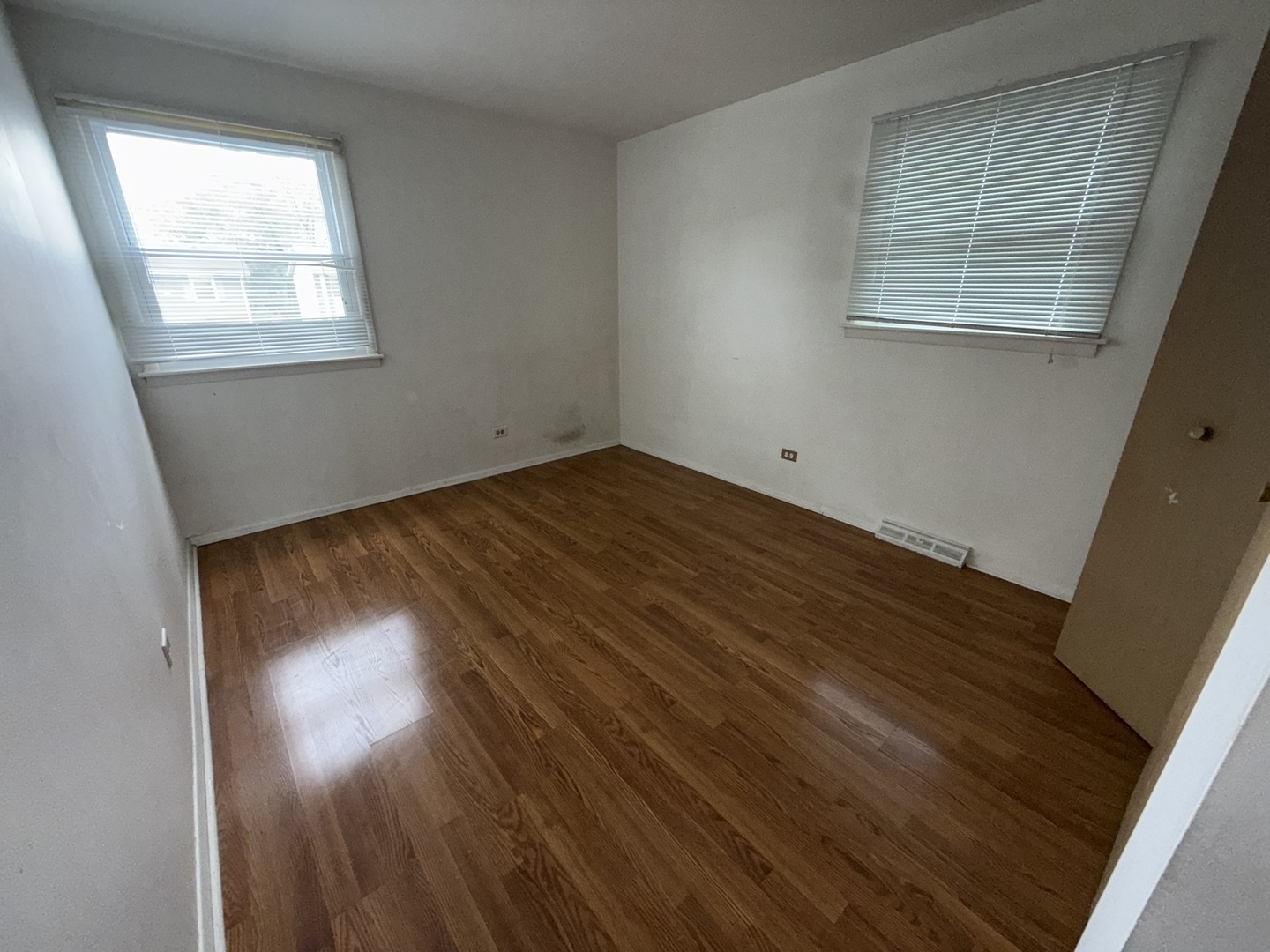 Property Photo:  3325 Laurel Lane  IL 60429 