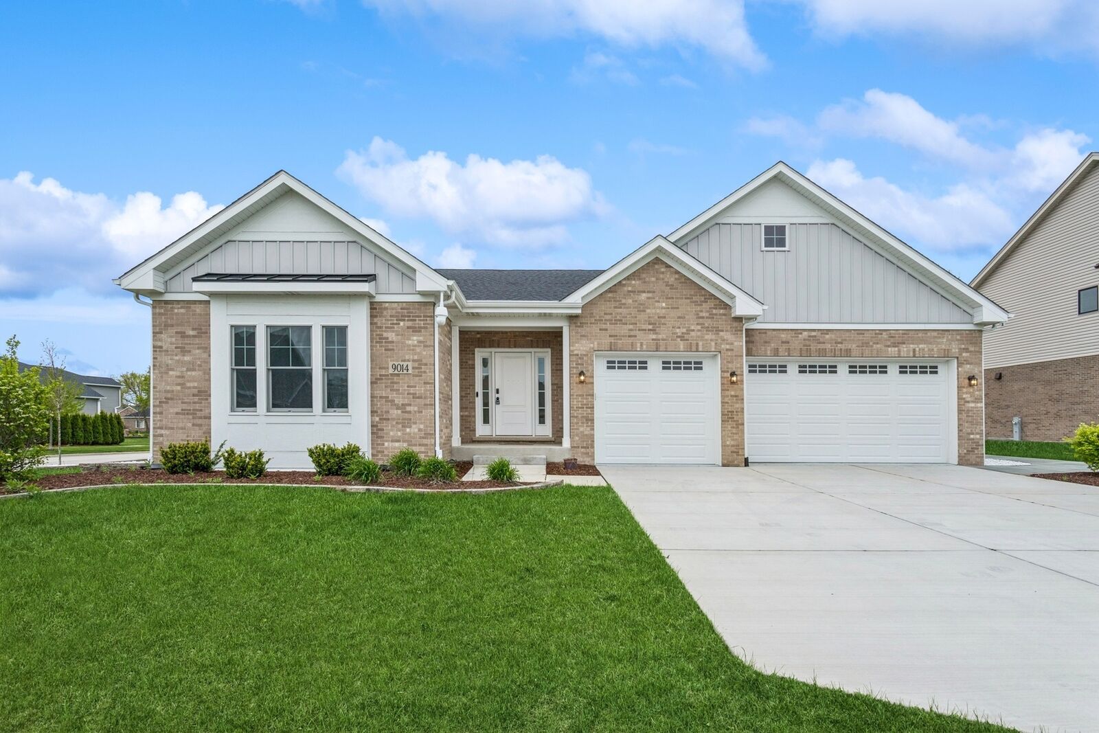 Property Photo:  9014 Gloucester Road  IL 60517 