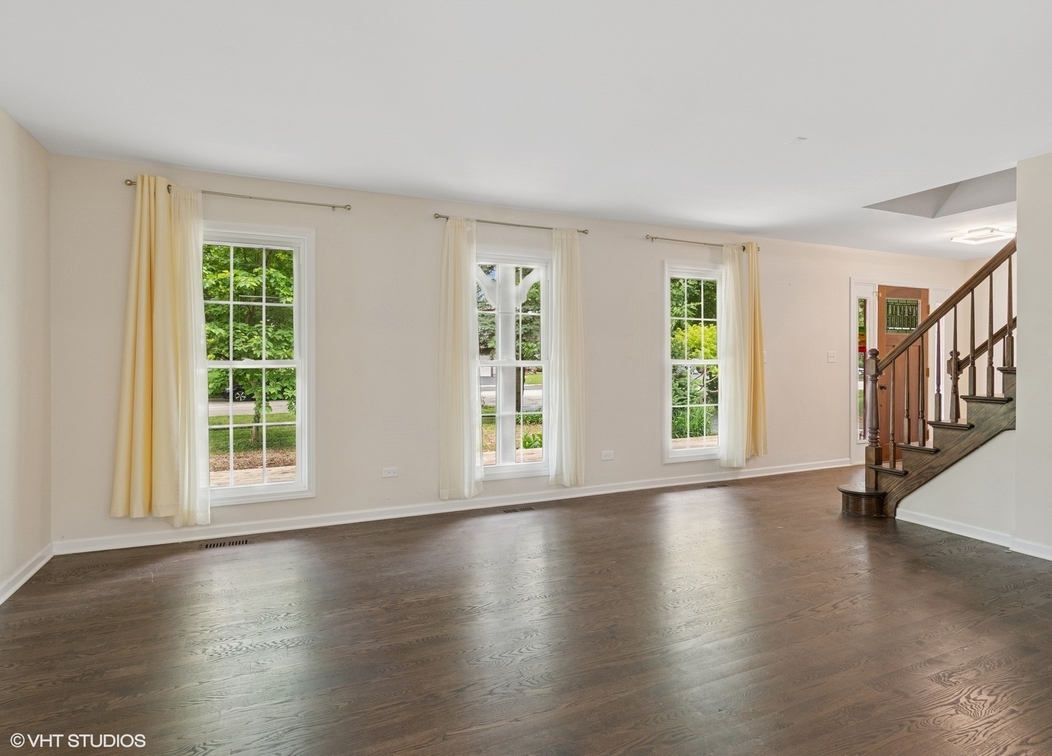 Property Photo: 880 S Plainfield Naperville Road IL 60540