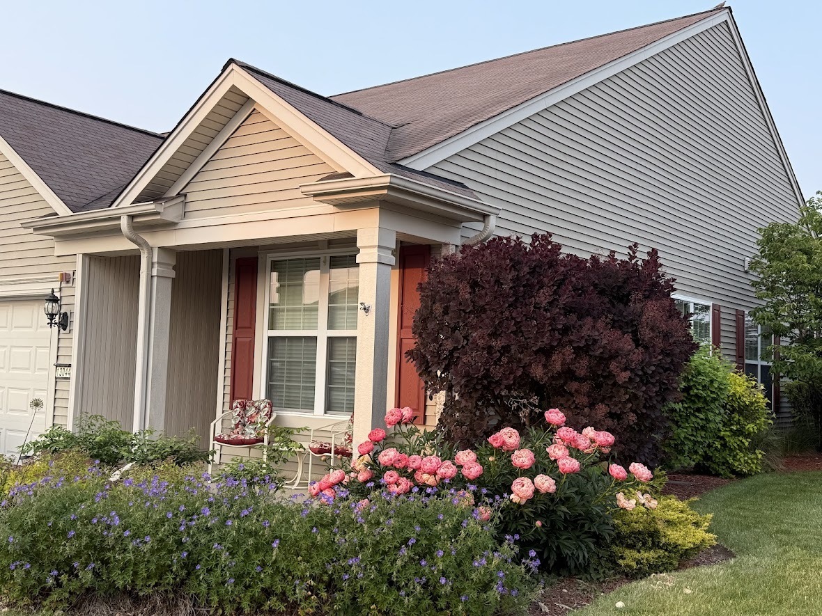 Property Photo: 13044 Redstone Drive IL 60142