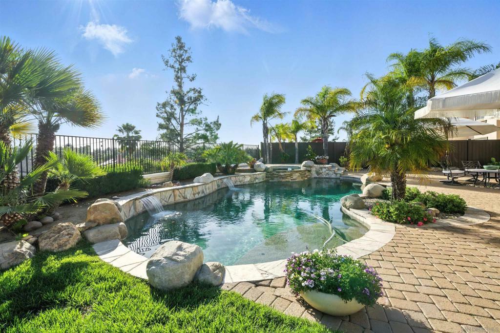 45211 Willowick St.  Temecula CA 92592 photo