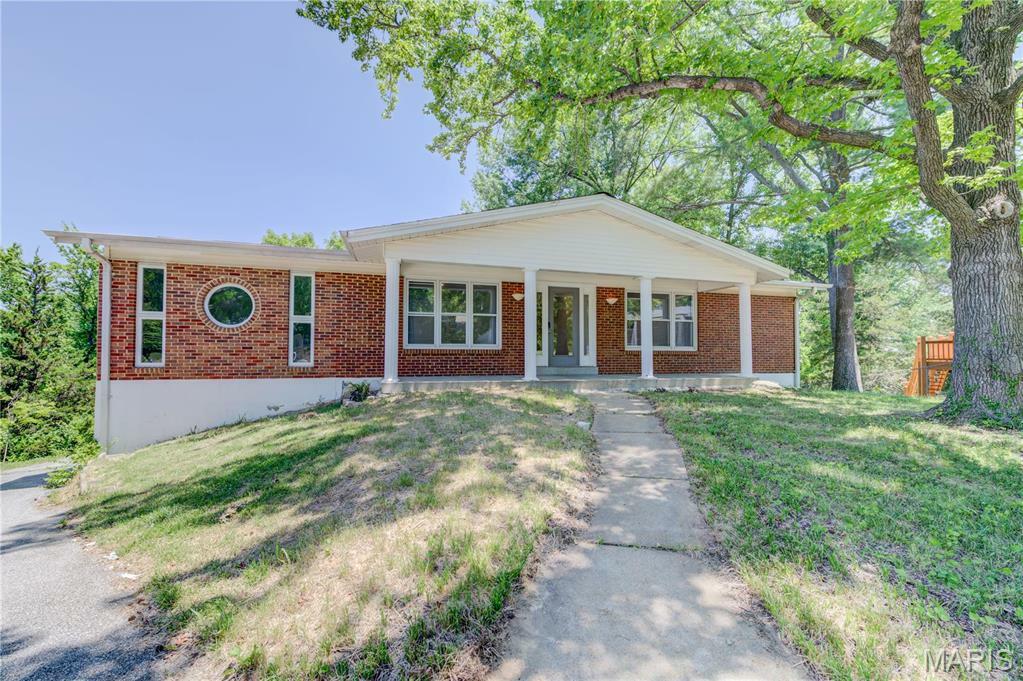 Property Photo: 1219 Blairshire Drive MO 63011