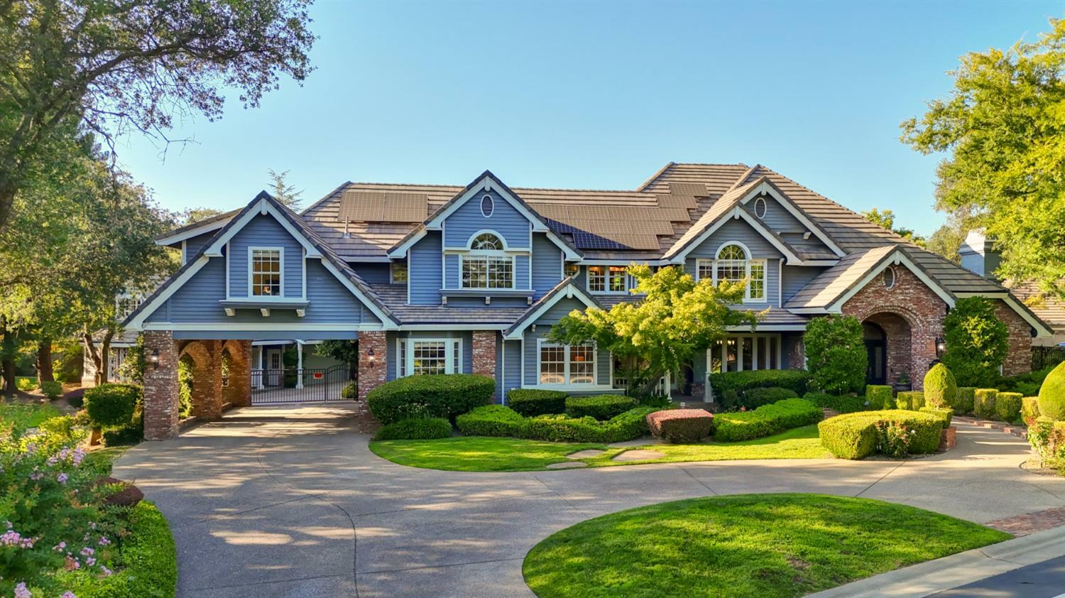 Property Photo: 5891 Wedgewood Drive CA 95746
