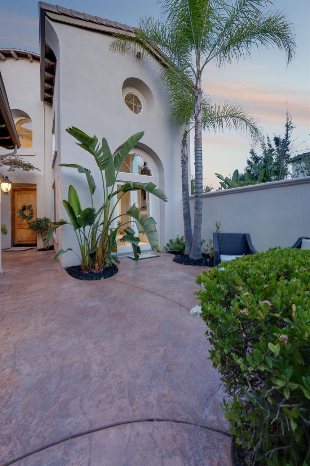 Property Photo: 1965 Robin Brook Way CA 95661