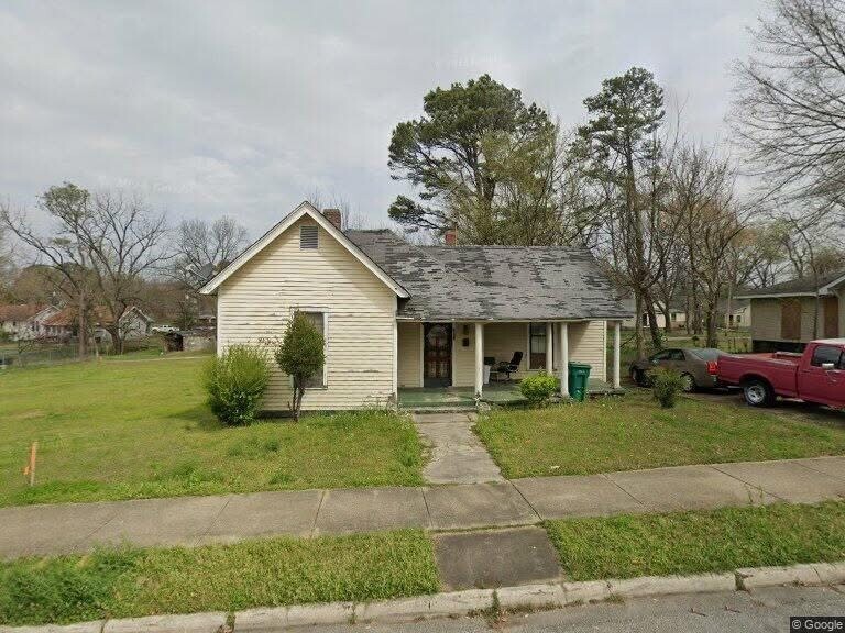 231 Jackson St  Jackson TN 38301 photo