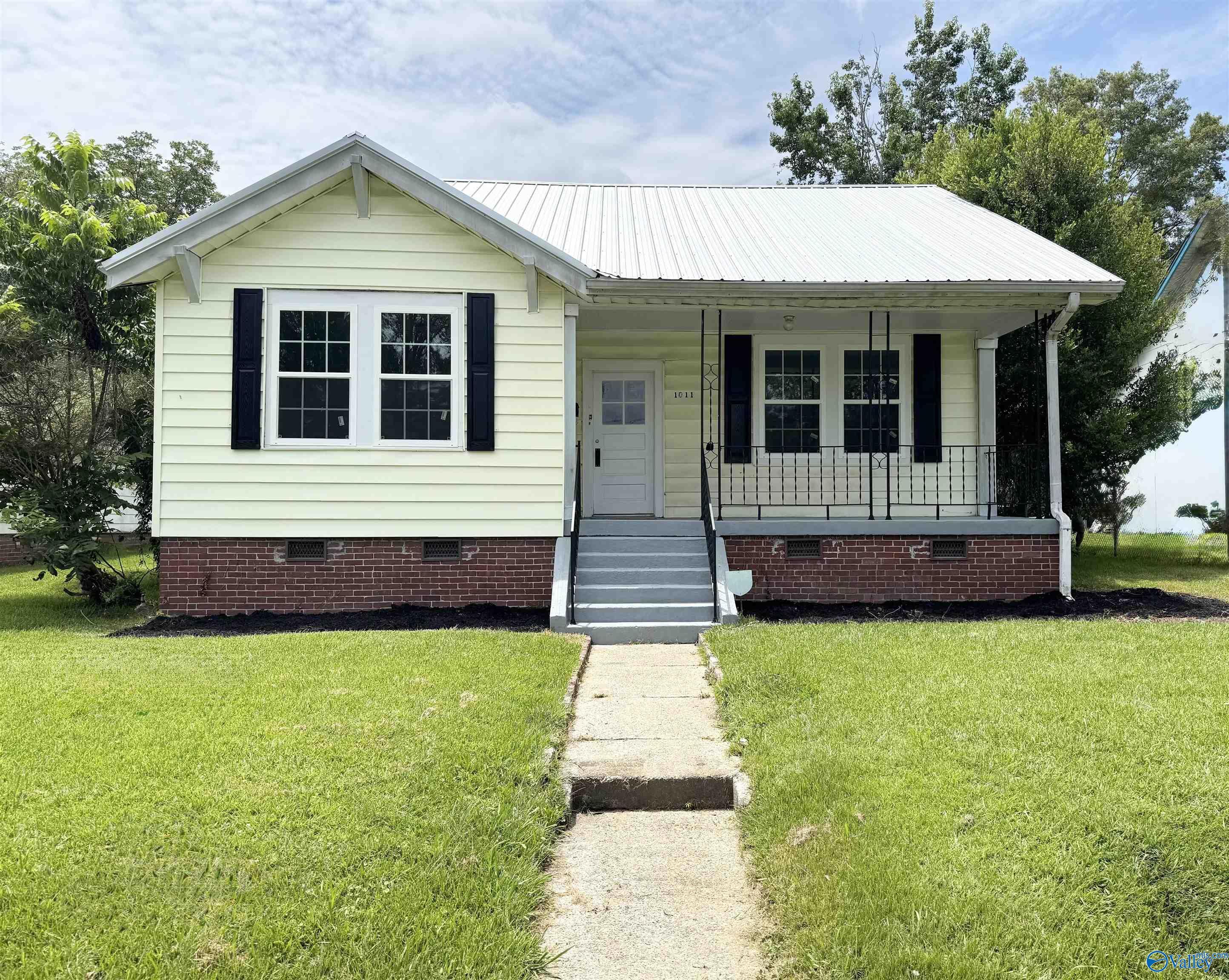 1011 Litchfield Avenue  Gadsden AL 35903 photo