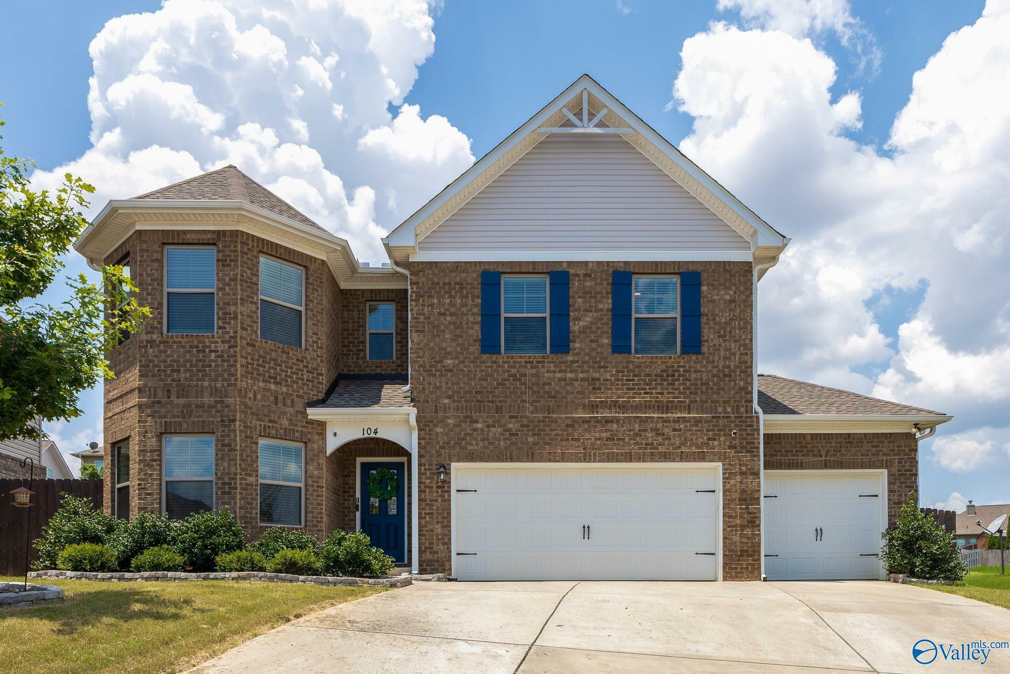 Property Photo: 104 Settlesbridge Court AL 35756