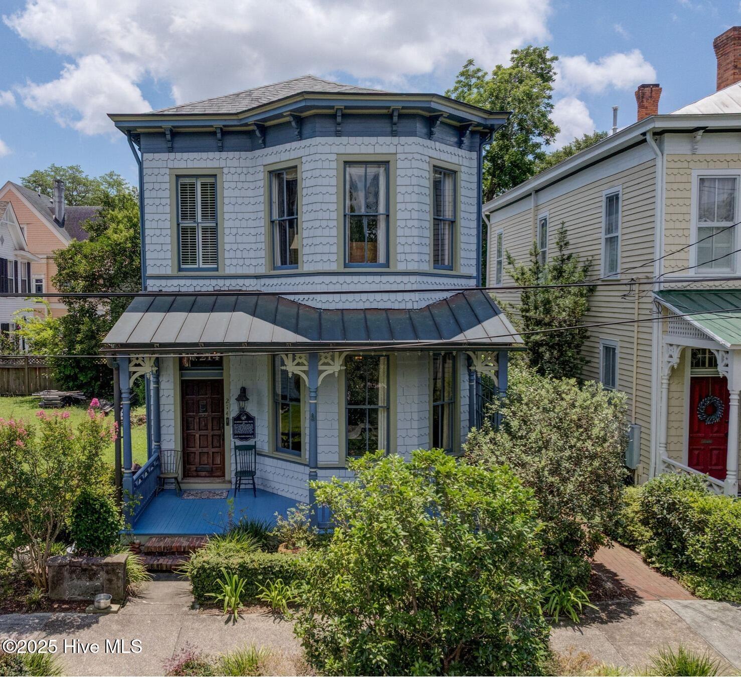Property Photo:  214 Nun Street  NC 28401 