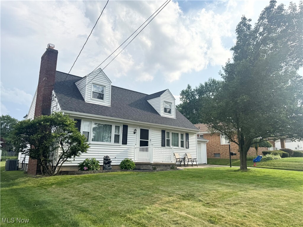 470 Geneva Avenue  Struthers OH 44471 photo