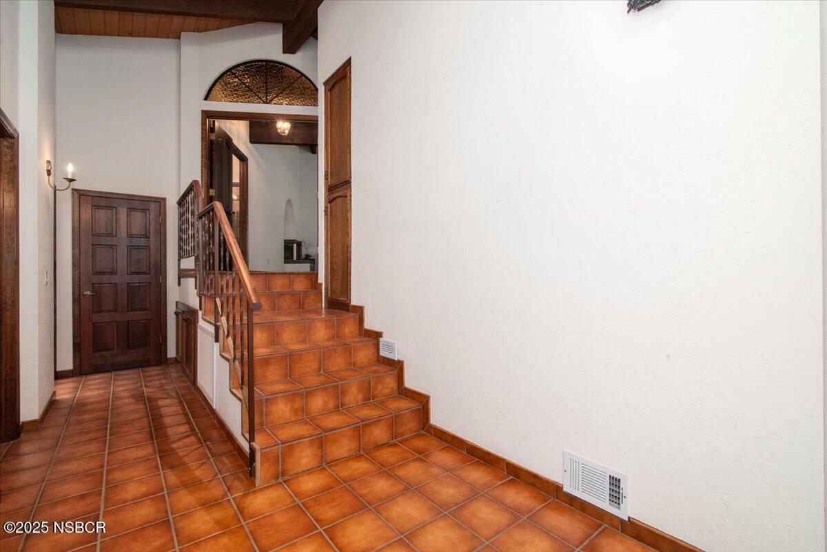 Property Photo: 445 Firestone Way CA 93436