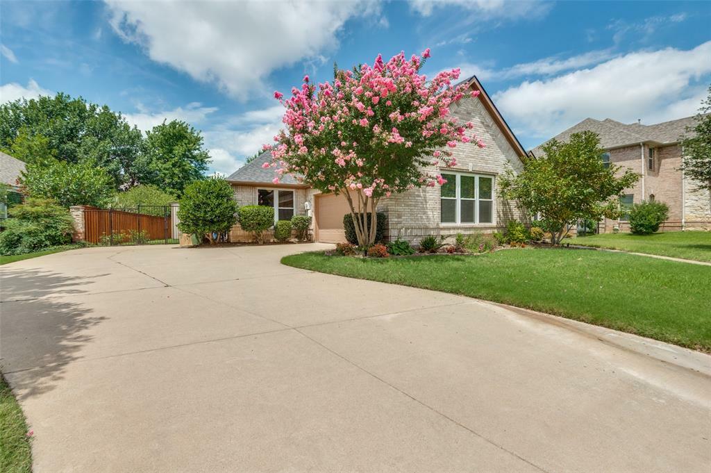 Property Photo: 4713 Hampshire Drive TX 75028