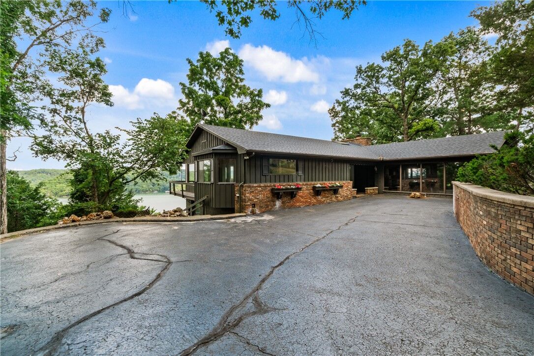Property Photo:  409 Hillcrest Road  AR 72631 
