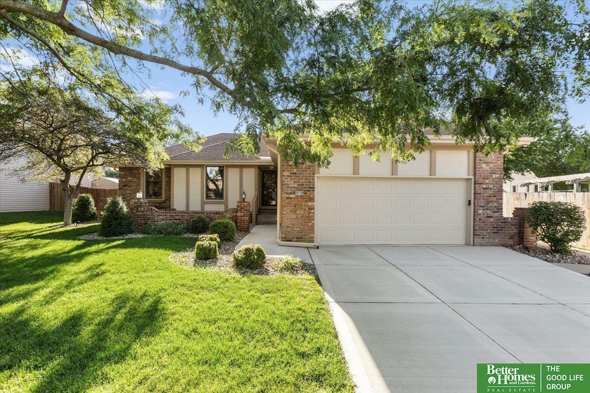 Property Photo: 15110 Summerwood Drive NE 68137