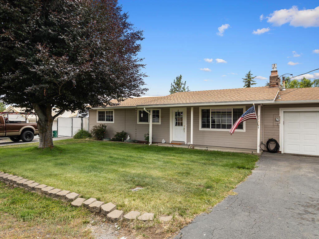 Property Photo: 2780 Windsor Avenue OR 97603