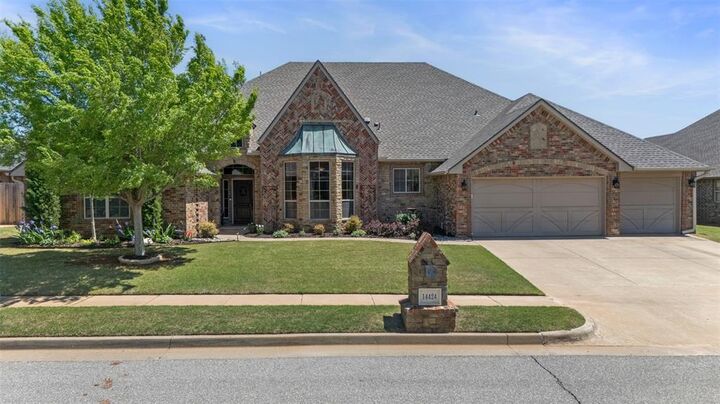 Property Photo:  14424 Caledonia Way  OK 73142 