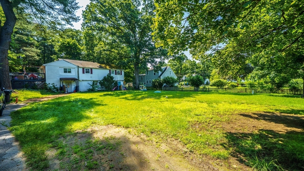 Property Photo: 10 Sherwood Rd MA 01887