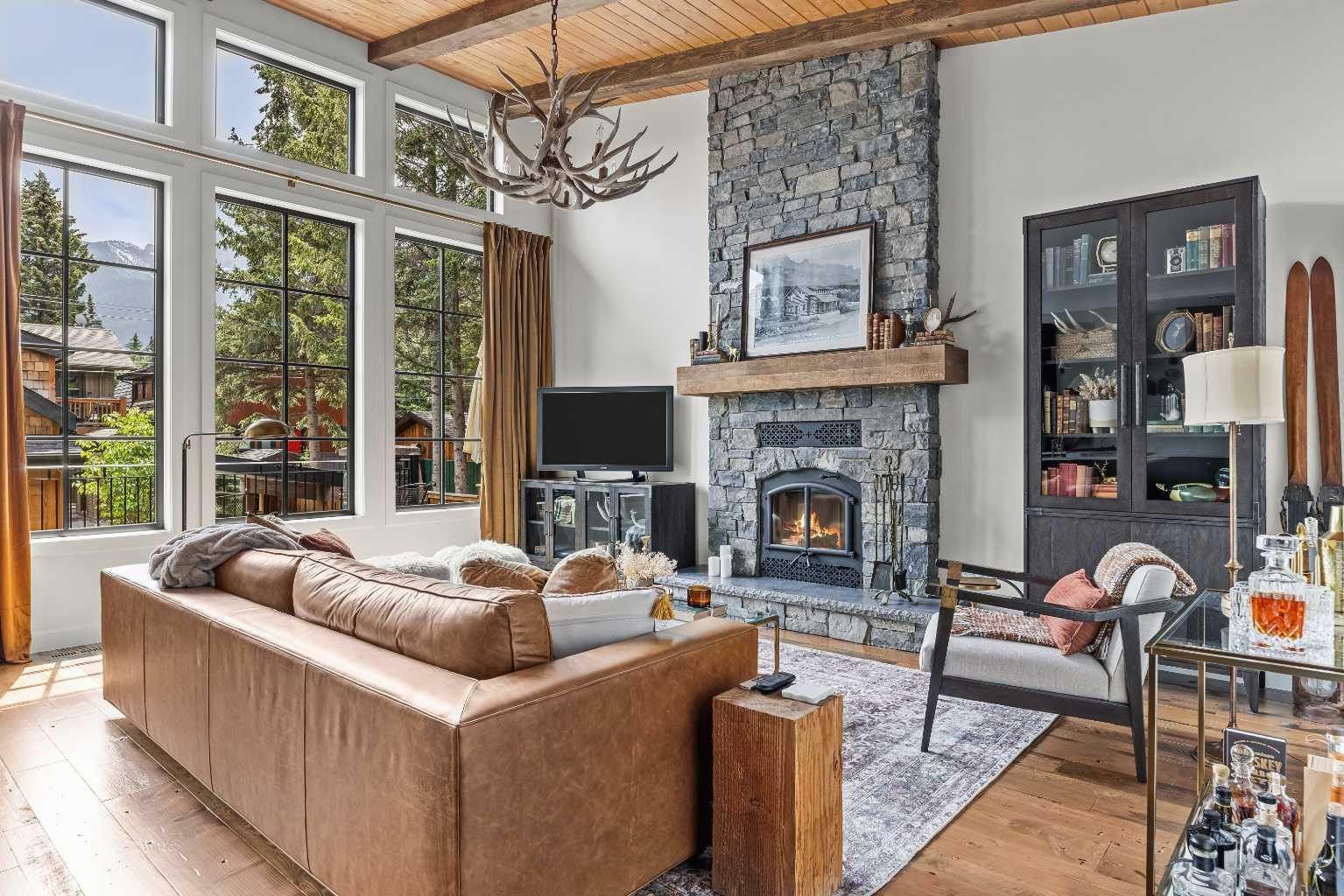 Photo de la propriété: 429 2nd Street AB T1W 2J9