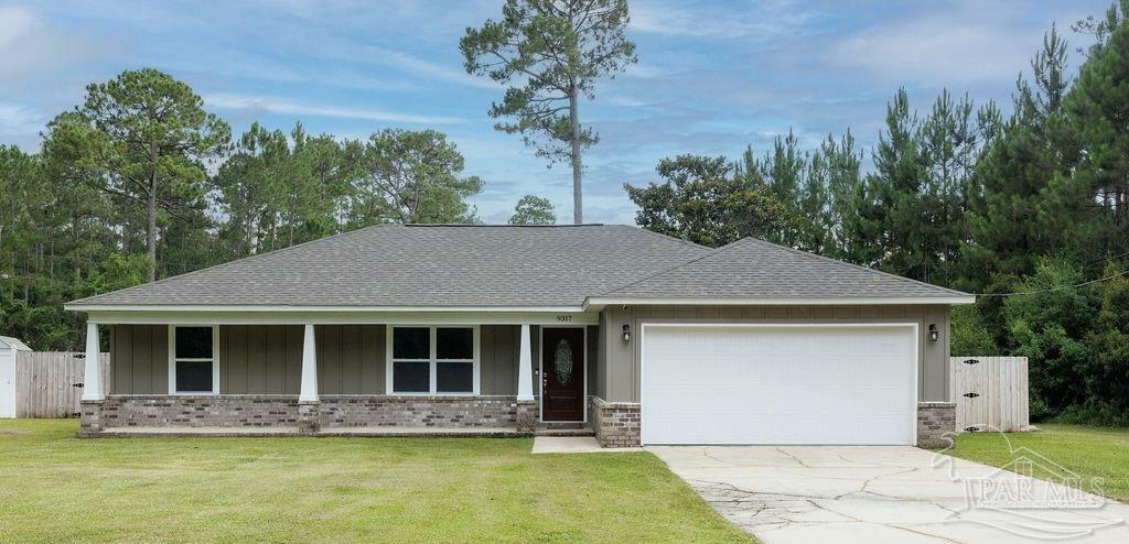 Property Photo: 9317 Alekai Dr FL 32526