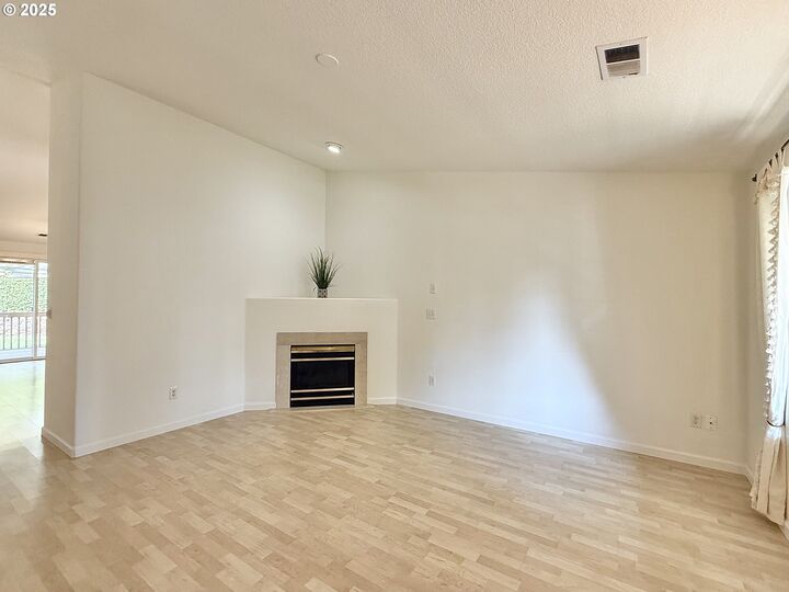 Property Photo: 2112 NE 79th Ave WA 98664