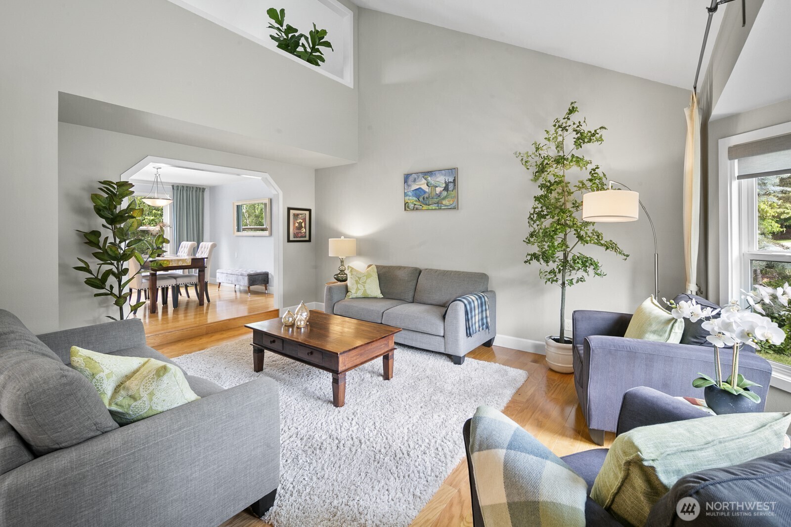 Property Photo:  21227 SE 29th Street  WA 98075 