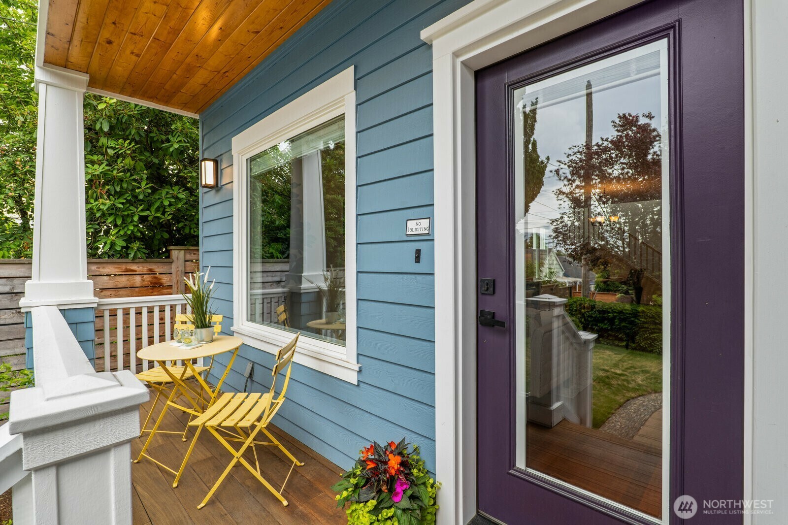 Property Photo: 7222 2nd Avenue NW WA 98117