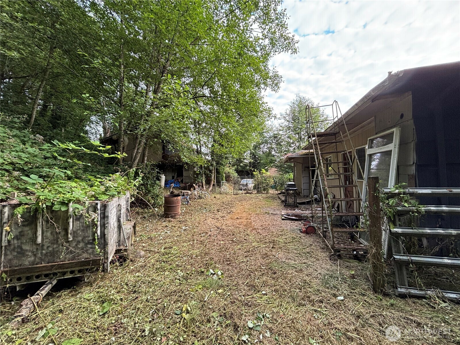 Property Photo: 13409 40th Avenue S WA 98168
