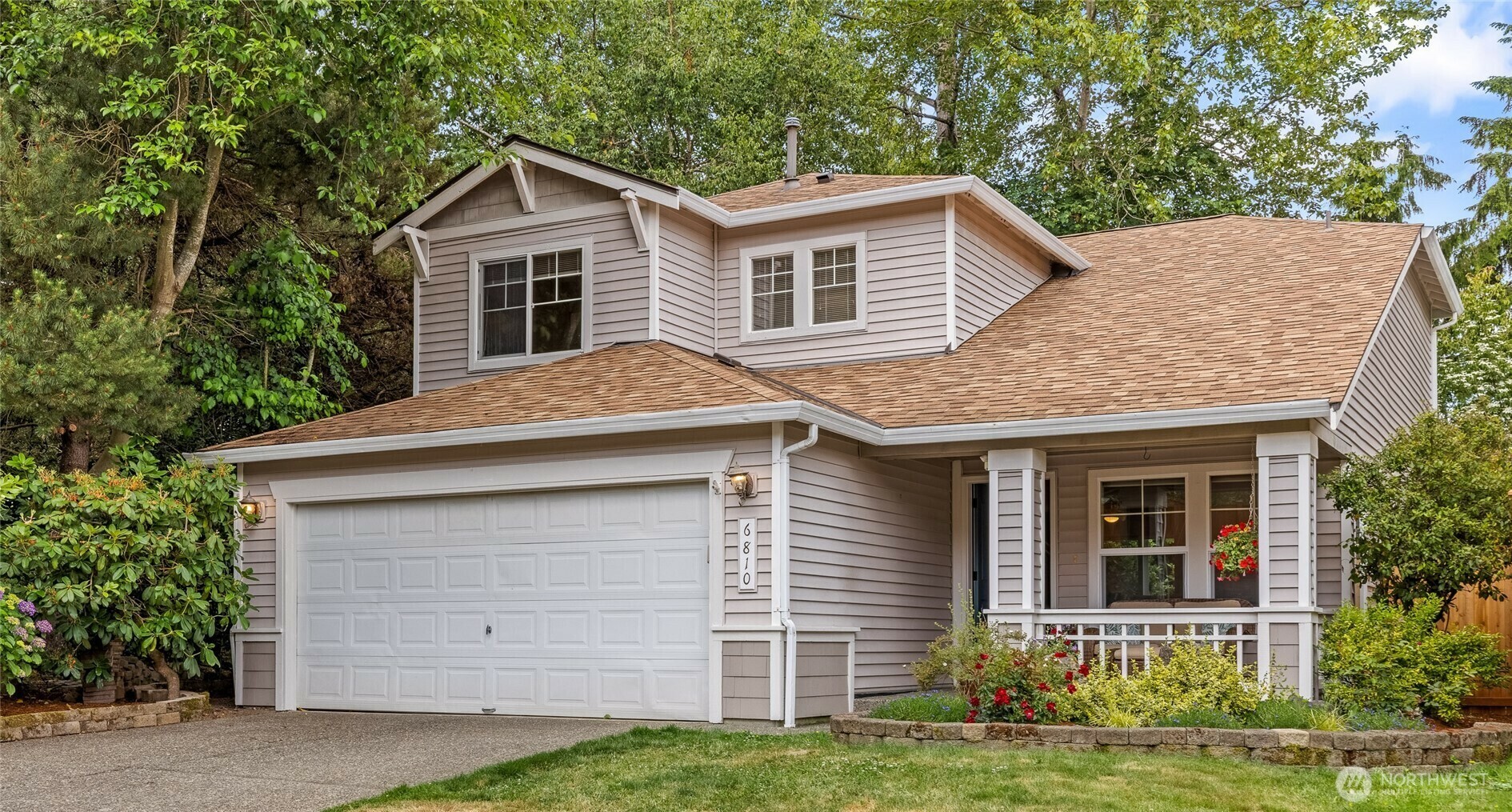 Property Photo: 6810 131st Street SE 1 WA 98296