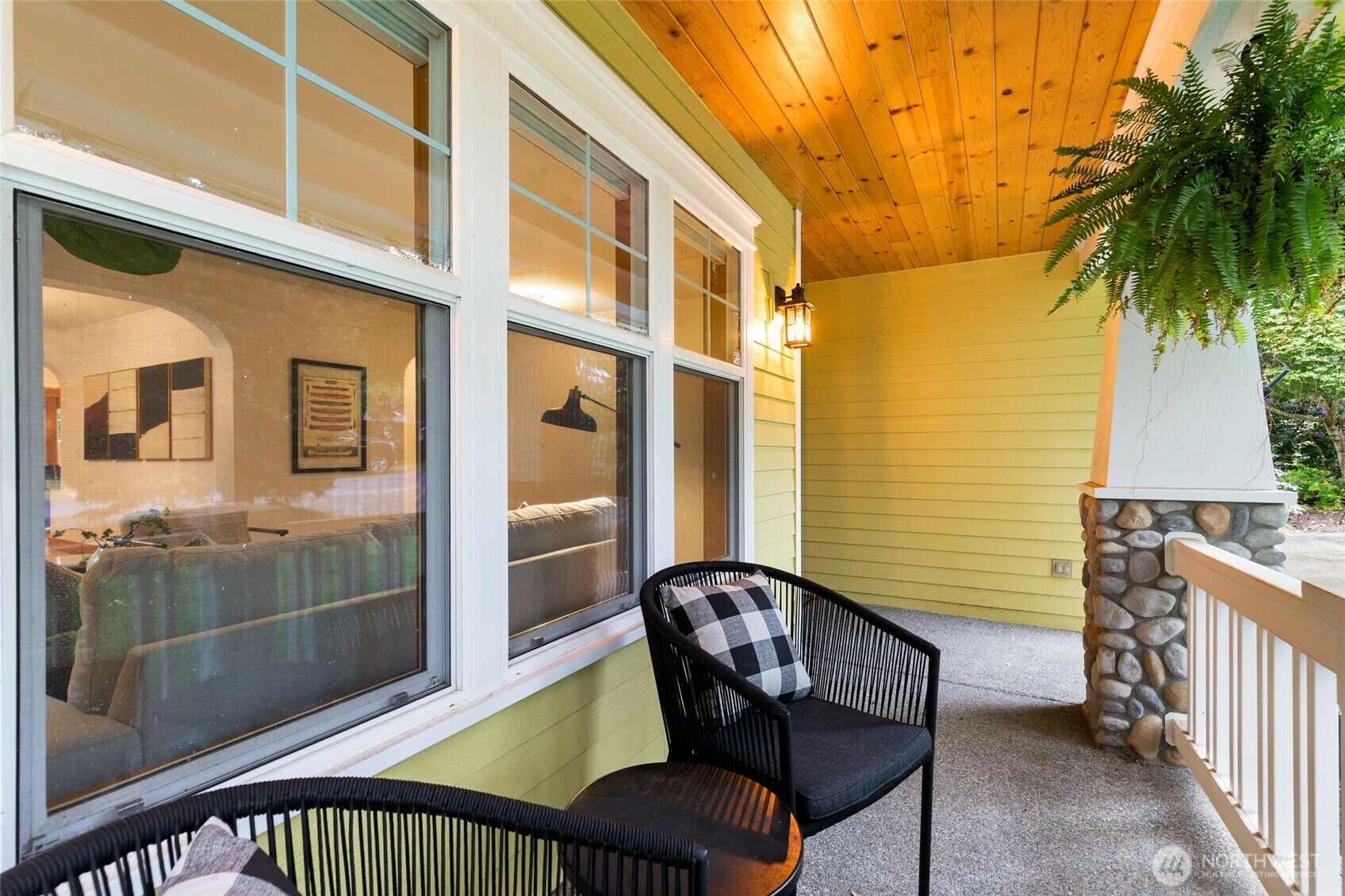 Property Photo: 11035 Bartlett Avenue NE WA 98125