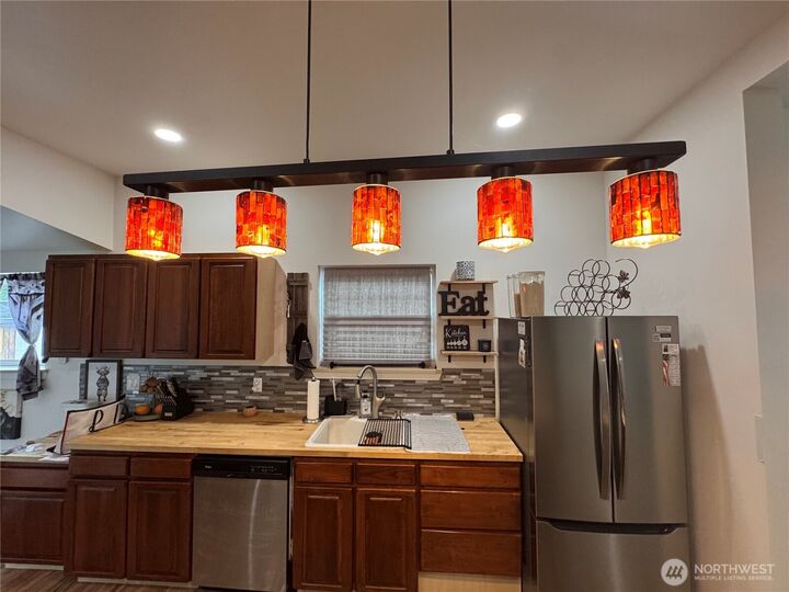 Property Photo:  203 E 6th Street  WA 98530