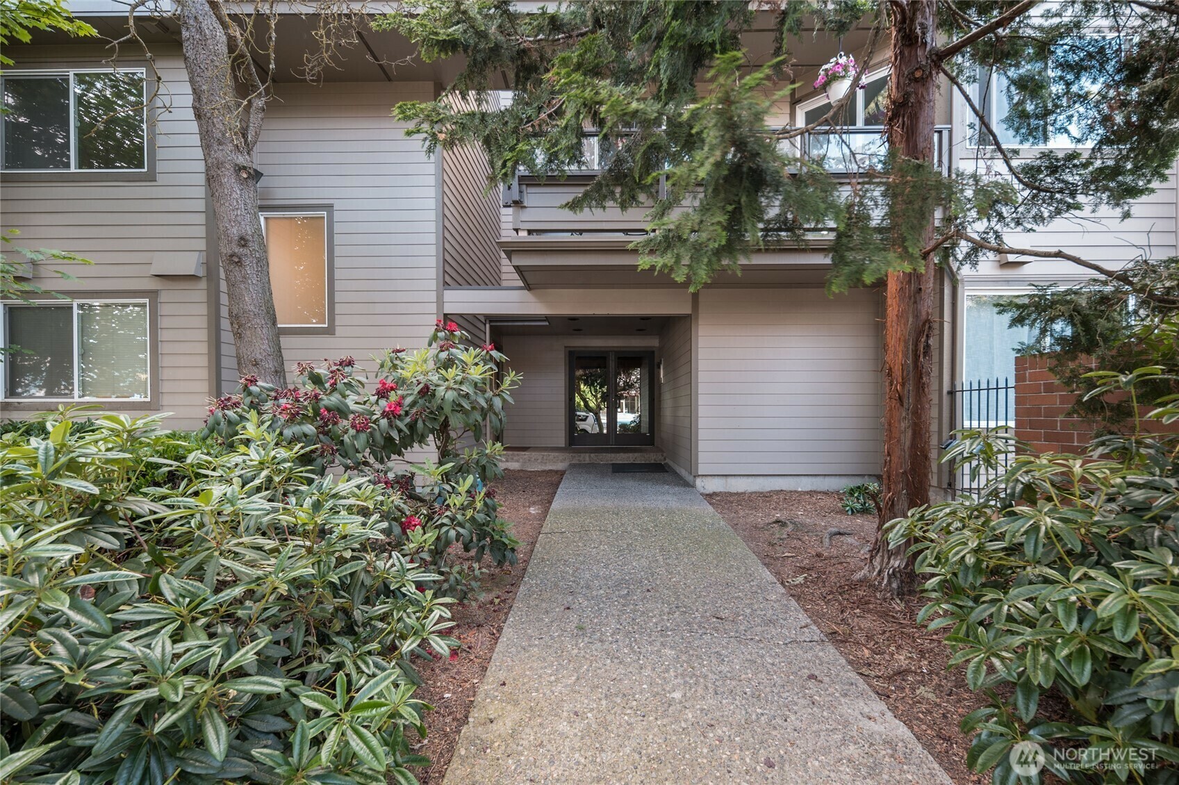 Property Photo: 6055 35th Avenue SW 308 WA 98126