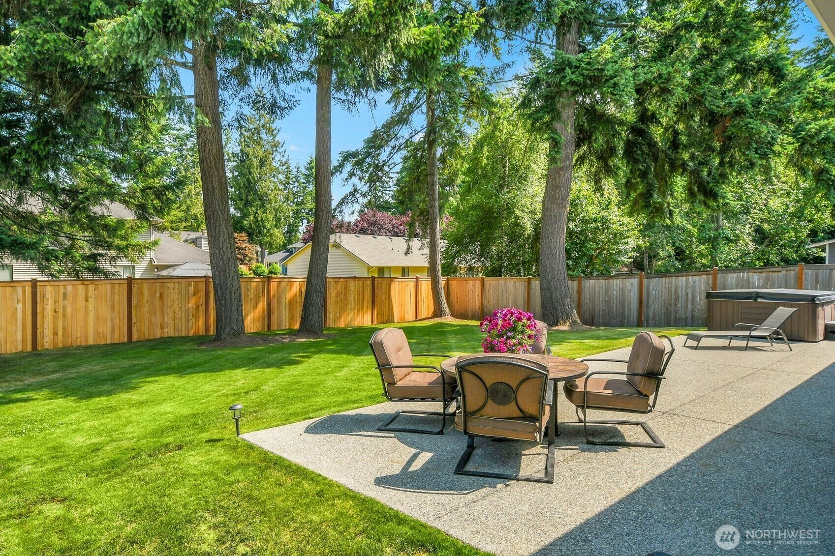 Property Photo: 5533 149th Place SW WA 98026